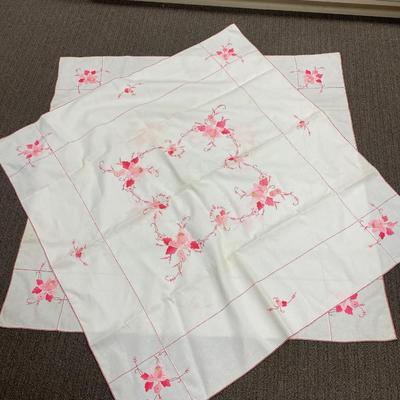 Matching Vintage Pink Flower Embroidered Applique Tablecloths