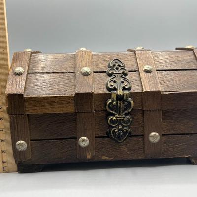 Retro Wood Jewelry Box Vanity Treasure Chest