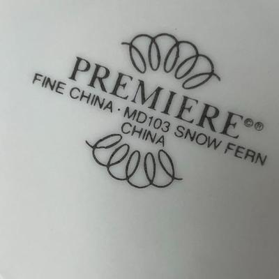 Wonderful LOT of TEACUPS FAMOUS BRANDS