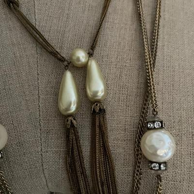 Lot KK Two strands of vintage necklaces