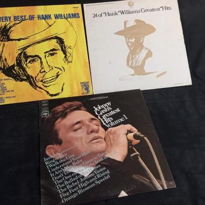 LOT 52  JOHNNY CASH & HANK WILLIAMS VINYL RECORD ALBUMS