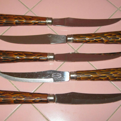 Lot UUU 5 Parker & Sons Steak Knives with Faux Antler Handles Sheffield England Serrated