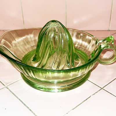 Lot ZZZ Antique Green Depression Glass Juicer Glow Uranium Orange Lemon Lime