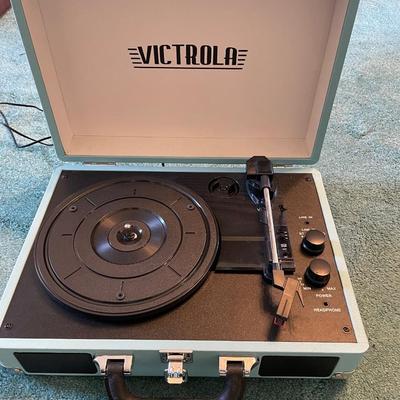 Victrola and Happy Tunes Portable Suitcase record players (GR - NM)