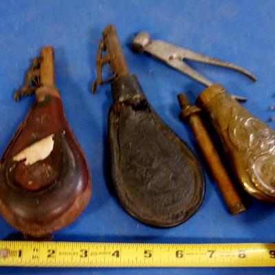 LOT 15  OLD POWDER FLASKS AND AN OLD BULLET MOLD