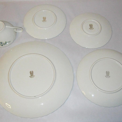 Lot AAP Lenox Melissa 20 pc Plates Dinner Salad Bread Coffee Cup 1967 Scalloped Platinum