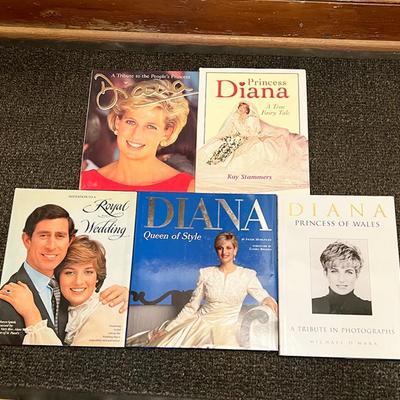 Lot ABB 5 Books on the Late Princess Diana Hardcover w/Dust Jackets Prince Charles William  Harry
