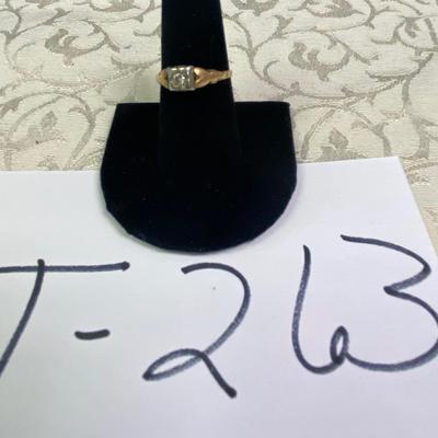 14 KT Ring with Diamonds
