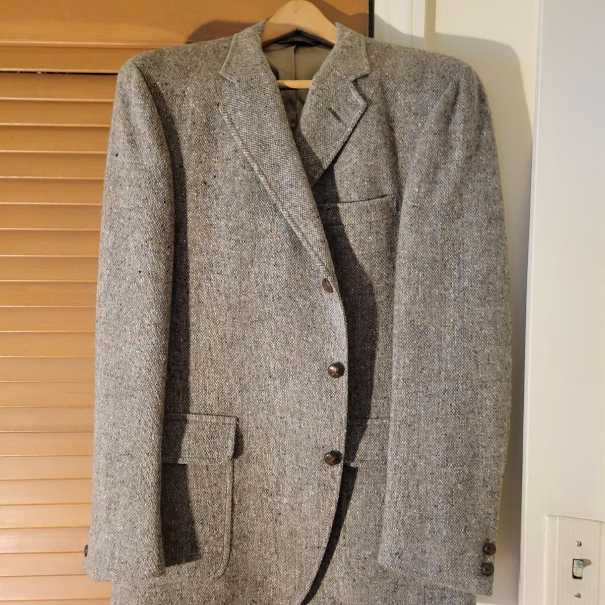 Men's Joseph A Banks Blazers, Suits, and More (MB-DW) | EstateSales.org