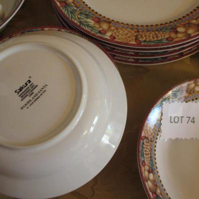 Woodland Santa Sakura Dinner Plates