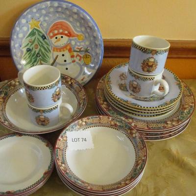 Woodland Santa Sakura Dinner Plates