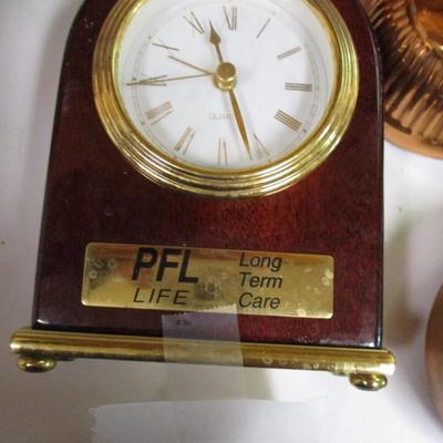 Copper Clock/Decor. Vases. Clocks