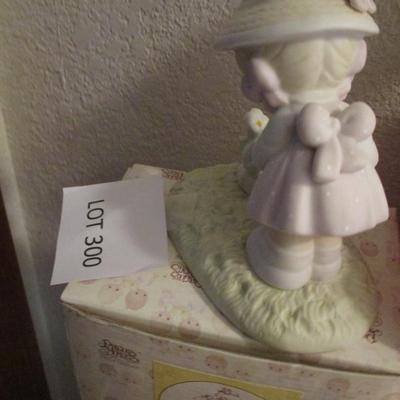 Precious Moments 4pc