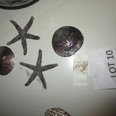 Assorted Decor- Butterfly, Clock