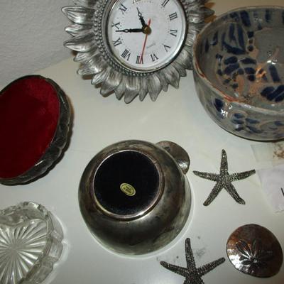 Assorted Decor- Butterfly, Clock
