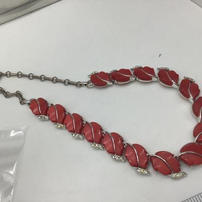 Vintage Lisner Necklace