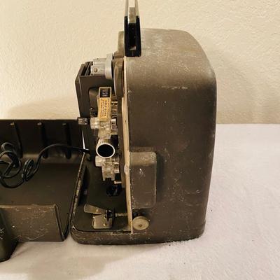 4 Vintage movie projectors : Keystone 100G, Keystone K-110 & Revere P777 (GR-NM)