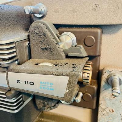 4 Vintage movie projectors : Keystone 100G, Keystone K-110 & Revere P777 (GR-NM)