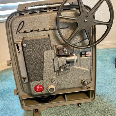 4 Vintage movie projectors : Keystone 100G, Keystone K-110 & Revere P777 (GR-NM)