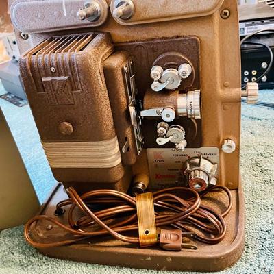 4 Vintage movie projectors : Keystone 100G, Keystone K-110 & Revere P777 (GR-NM)