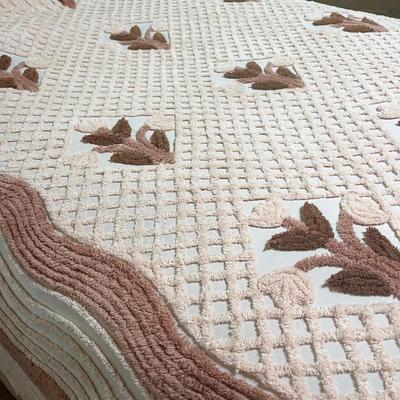 Vintage Chenille Full/Double Bedspread