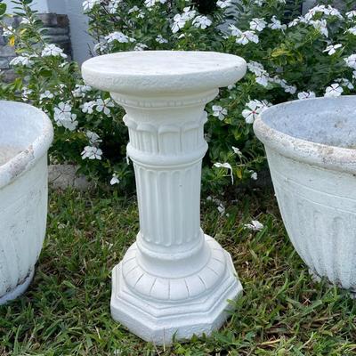 Yard decor (L - NM)
