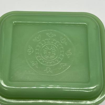 FIRE-KING ~ Jadeite Refrigerator Lidded Dish