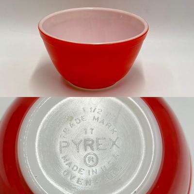 PYREX ~ Set Of Four (4) Nesting Mixing Bowls