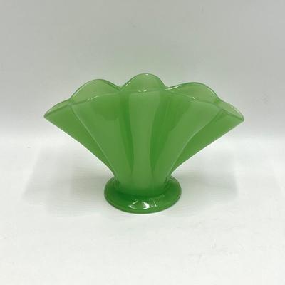 Jadeite Fan Vase