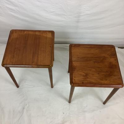 Lot. 6174. Pair of Mid Century Side Tables