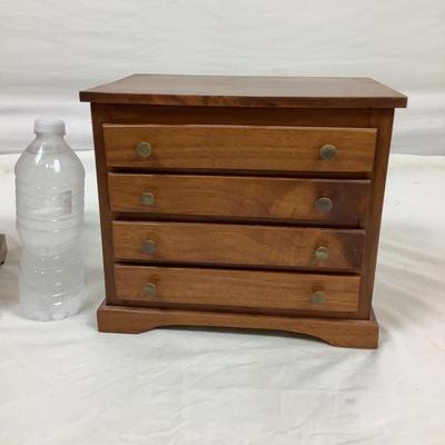 Lot.6175. Small Handmade Jewelry Chest