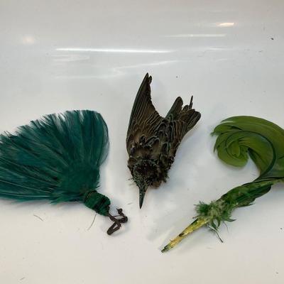 Vintage Green Dyed Feather & Bird Lot