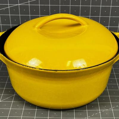 Dutch oven Yellow Colorcast, Made in Ireland.