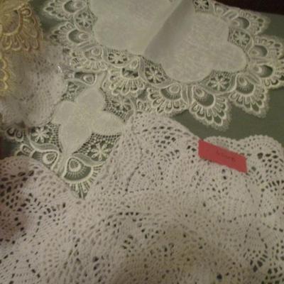 Scrapbook Supplies--Paper/Fabric Doilies