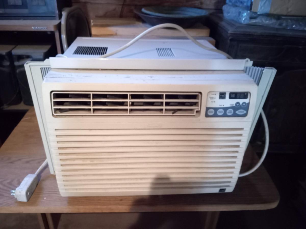 LOT 164 KENMORE WINDOW AIR CONDITIONER