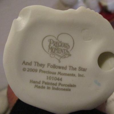 Precious Moments-Nativity