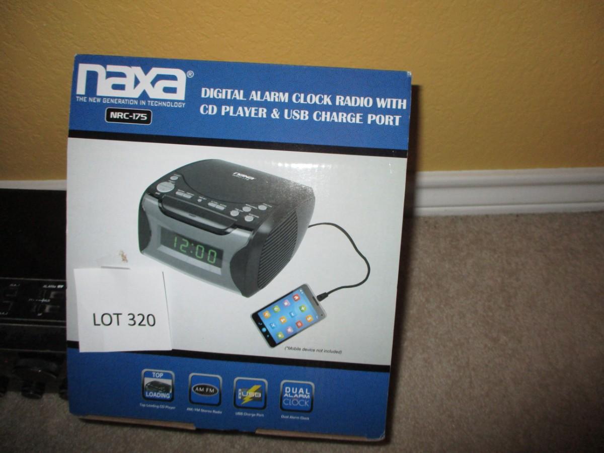 Stereo Alarm Clock/Naxa Digital Alarm Clock