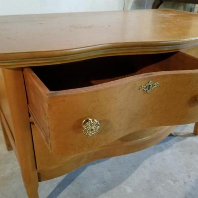 Maple Low Dresser and a Mirror (LB-JS)
