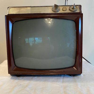 Rare MCM Vintage Philco Caravan Portable TV