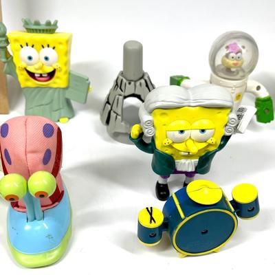 Sponge Bob lot figurine toys, some Happy Meal toys