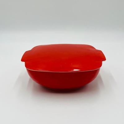 PYREX ~ Ovenware ~ Red Lidded Casserole Dish