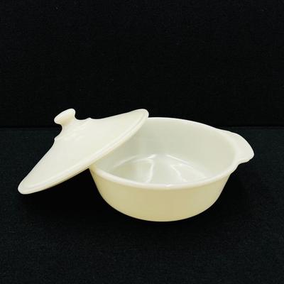 FIRE KING ~ Ivory Lidded Casserole Dish & Trivet