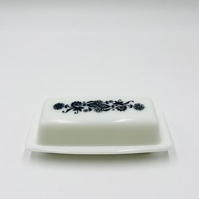 PYREX ~ Old Town Blue ~ Butter Dish