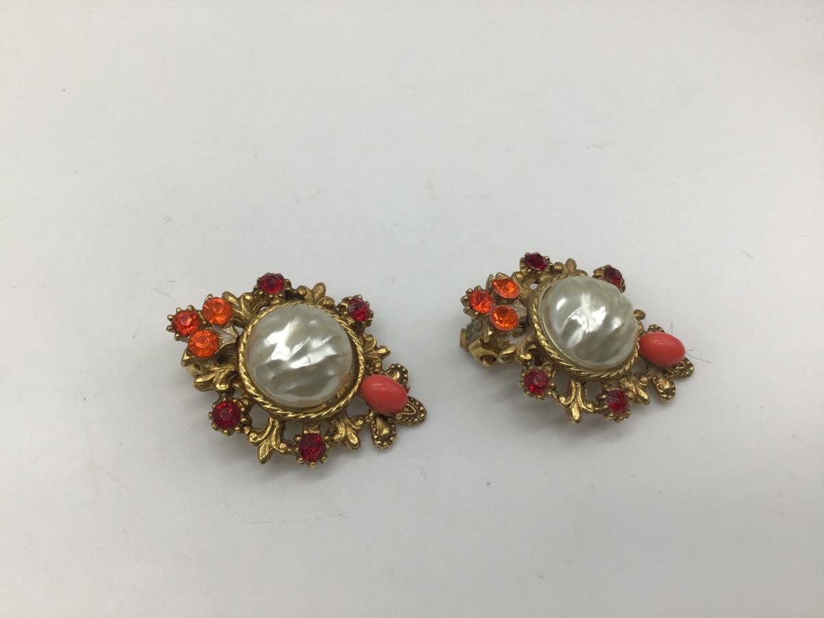Vintage Fashion Clip on Earrings Gold Tone Multi Stones