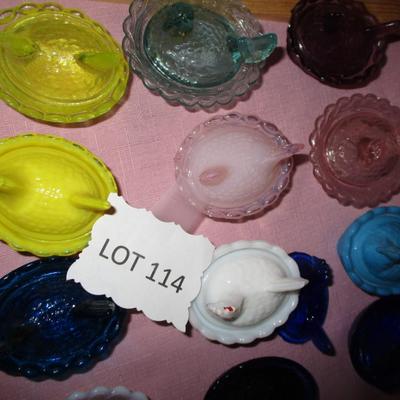 Miniature Glass Nesting Hens