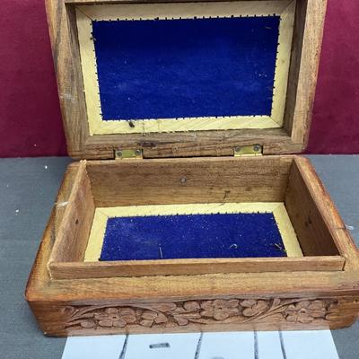 Jewelry box