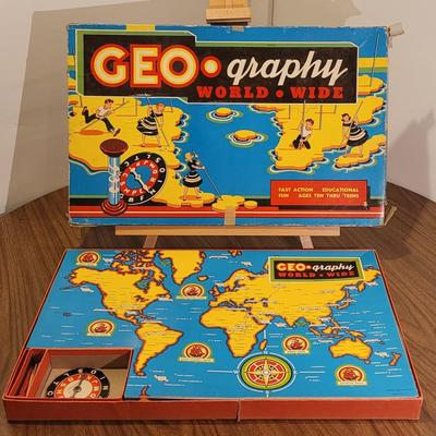 Lot 5: Vintage GEOgraphy