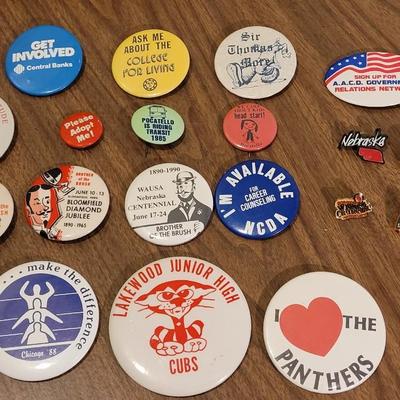 Lot 13: Vintage Buttons - Pins