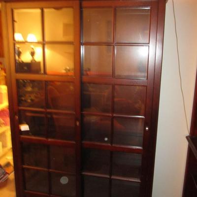 Mahogany Wooden bookshelf
