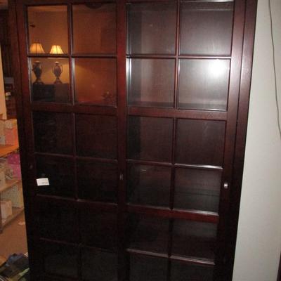 Mahogany Wooden bookshelf